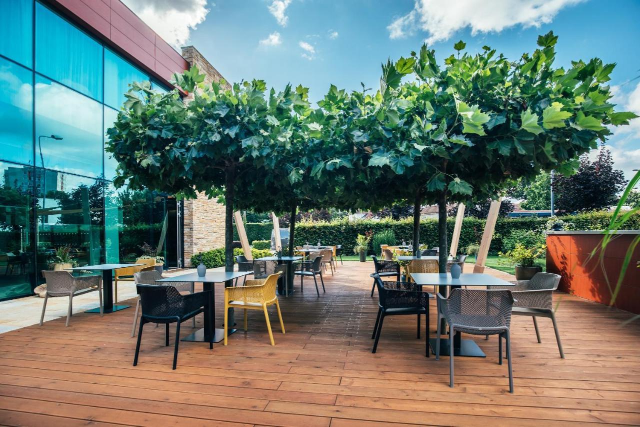 Pierre Hotel Пардубіце Екстер'єр фото