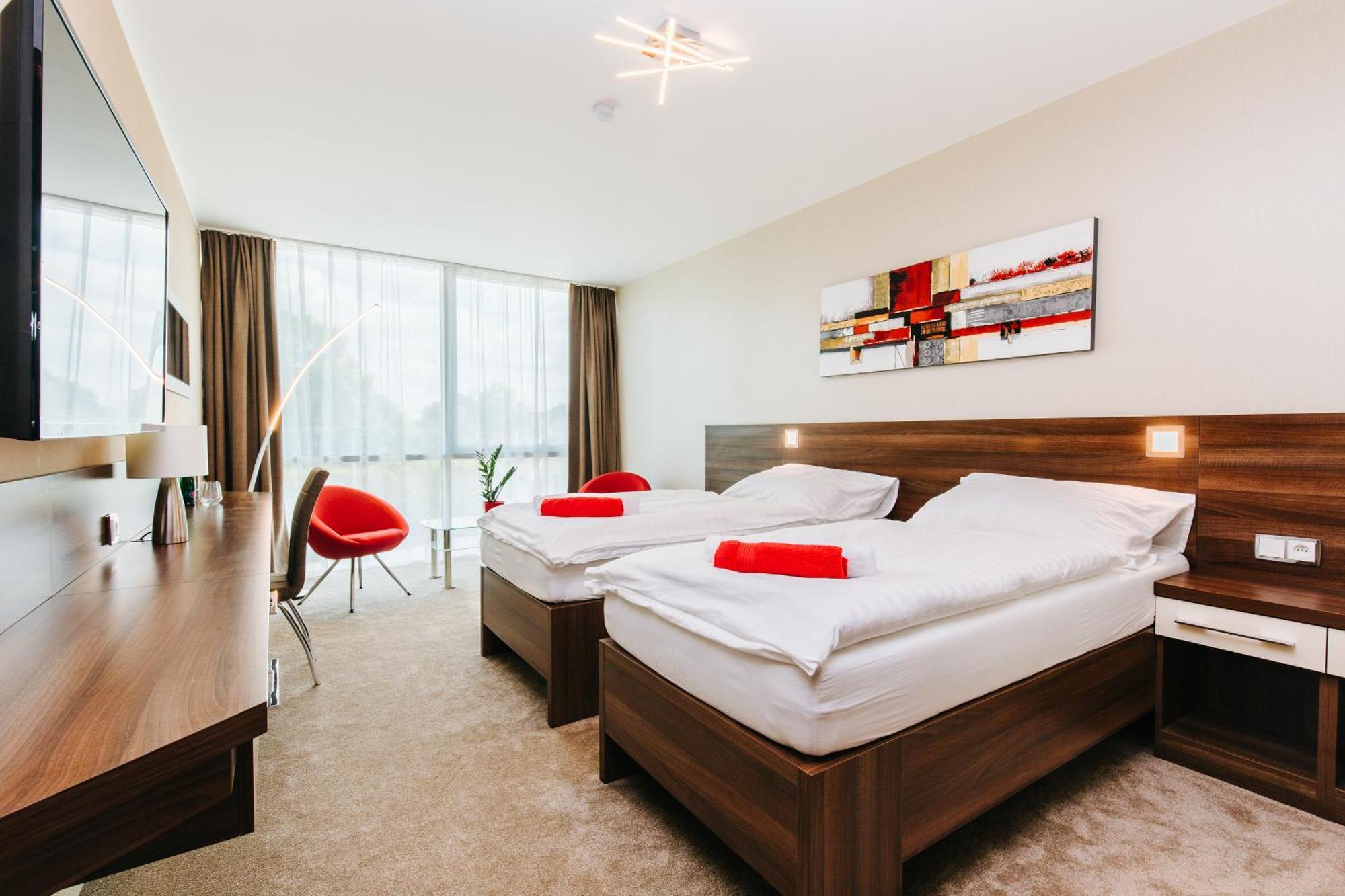 Pierre Hotel Пардубіце Екстер'єр фото